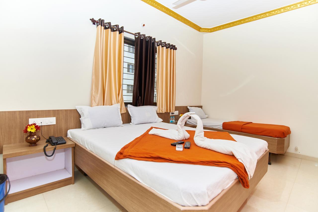 Hotel Shree Sai Sangam Deluxe Shirdi Exterior foto